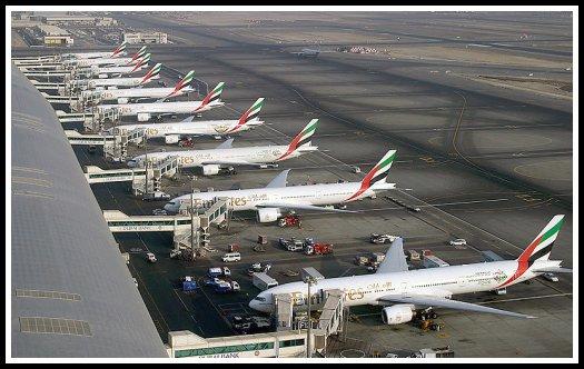 Emirates Boeing 777 fleet at Dubai International Airport